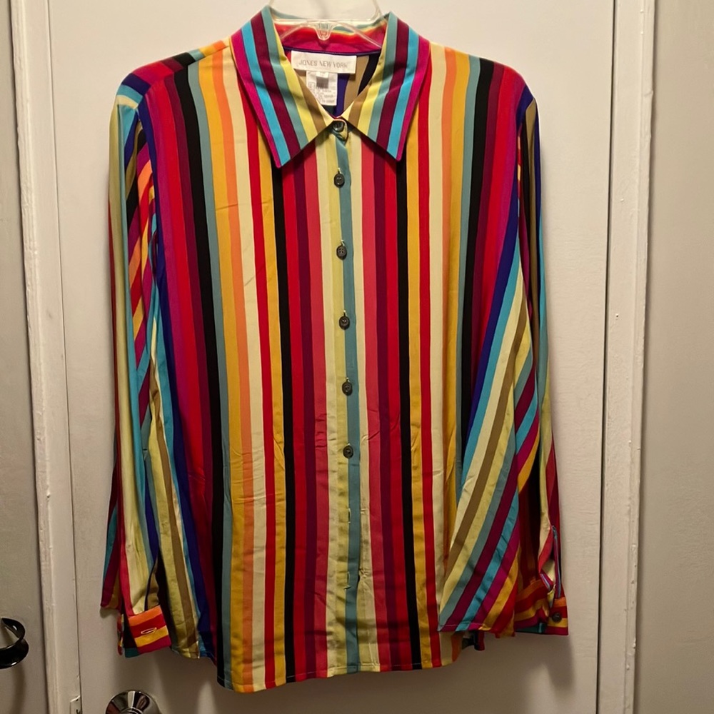 Beautiful Vintage 100% Silk Long Sleeve Shirt, size 16PW